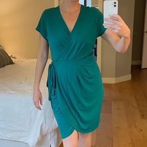 Banana republic wrap dress size large